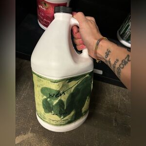 Wen tea tree cleaning conditioner brand new sealed 128fl oz